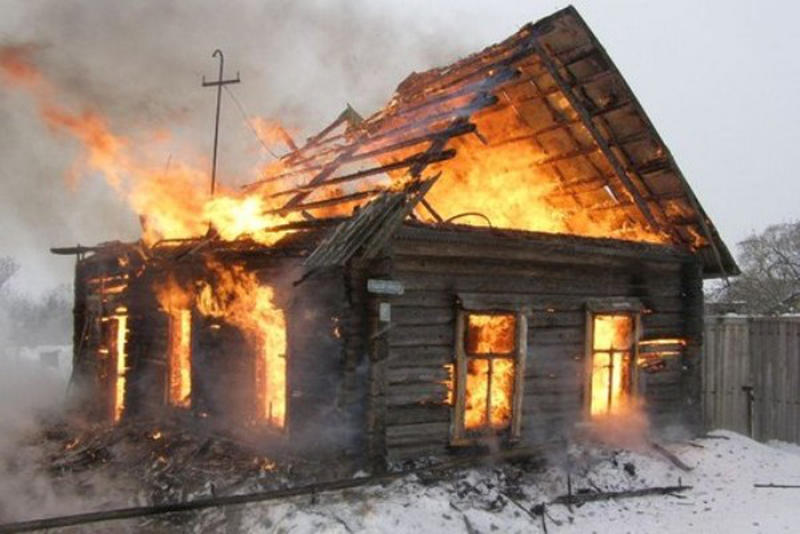 В Кунашакском районе дети заживо сгорели в запертом доме