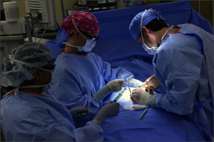Челябинские хирурги спасли пальцы мальчика из Снежинска от ампутации