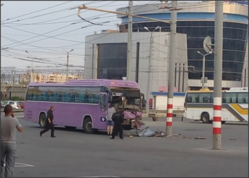 Автобус Челябинск-Магнитогорск врезался в столб — пятеро пострадали