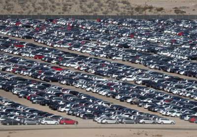 В Сети появились фото парковки с десятками тысяч заброшенных Volkswagen