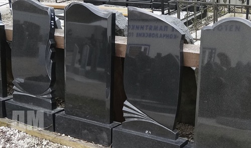 Надгробные памятники от компании «Данила-Мастер» — надежно и презентабельно