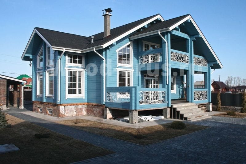 Чем покрасить дом из деревянного бруса?