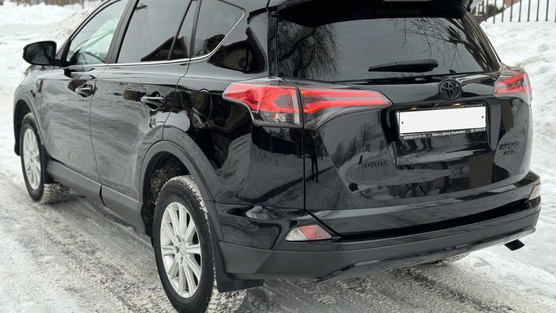 Автомобили Toyota – Надежность, Инновации и Мировое Признание
