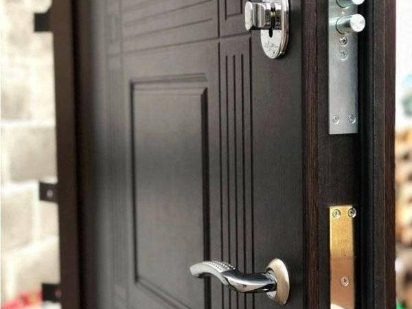 Бронированные двери: защита вашего дома на высшем уровне